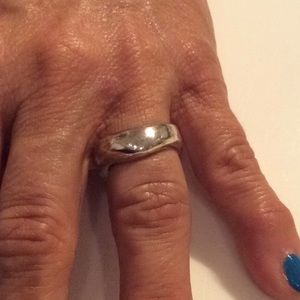 Women’s Sterling Silver Wave Ring